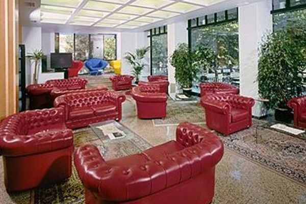 Hotel Queen Mary (Cattolica)